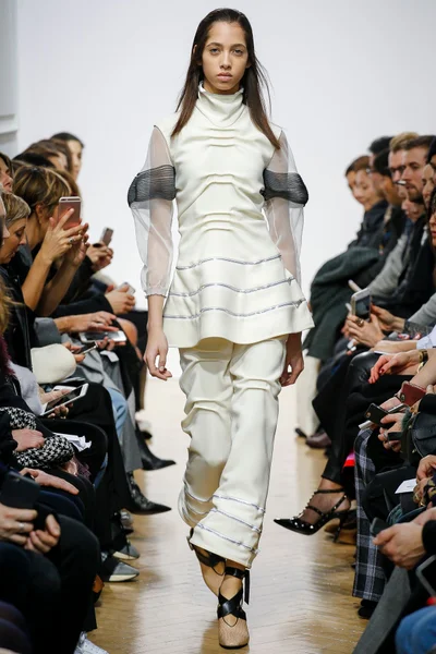 Look 20